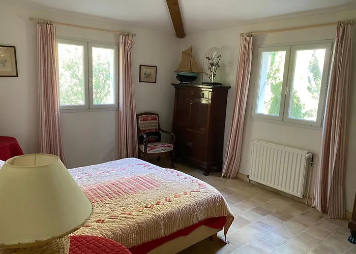 Domaine De Fondouce Bed and Breakfast Villeveyrac